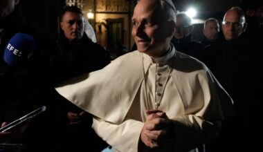 Pope Leo XIV urges an Easter end to the US-Israel war on Iran