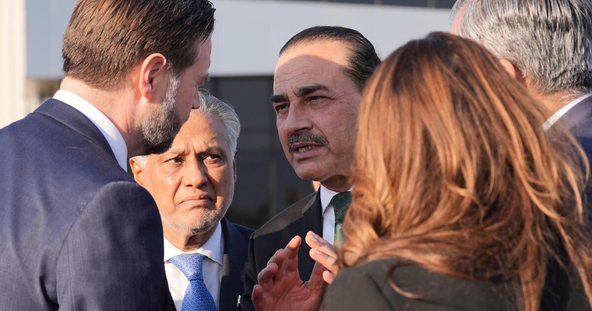 Trump threatens Strait of Hormuz blockade after U.S.-Iran ceasefire talks end without agreement