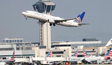 United Airlines pilot reports possible drone strike over San Diego