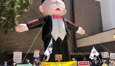 Billionaire-tax backers say they have enough signatures — times two — to qualify for ballot