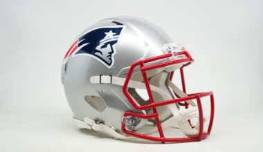 Patriots deny using "crisis communications expert" for Mike Vrabel-Dianna Russini situation