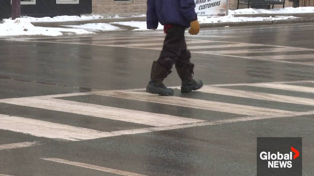 Click to play video: 'Canadian Human Trafficking hotline calls hit record high'