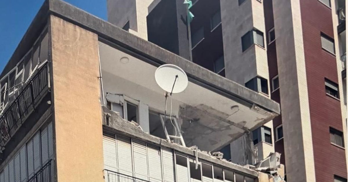 Waves of Iranian Cluster Missiles Hit Dozens of Locations Across Tel Aviv Area