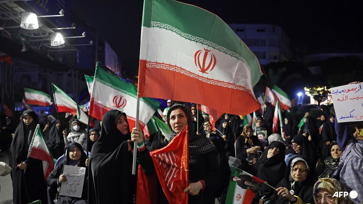 US warns it is capable of resuming war with Iran as deal remains elusive
