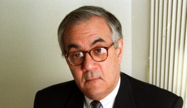 Barney Frank, Gay Pioneer and Liberal Stalwart in Congress, Dies at 86