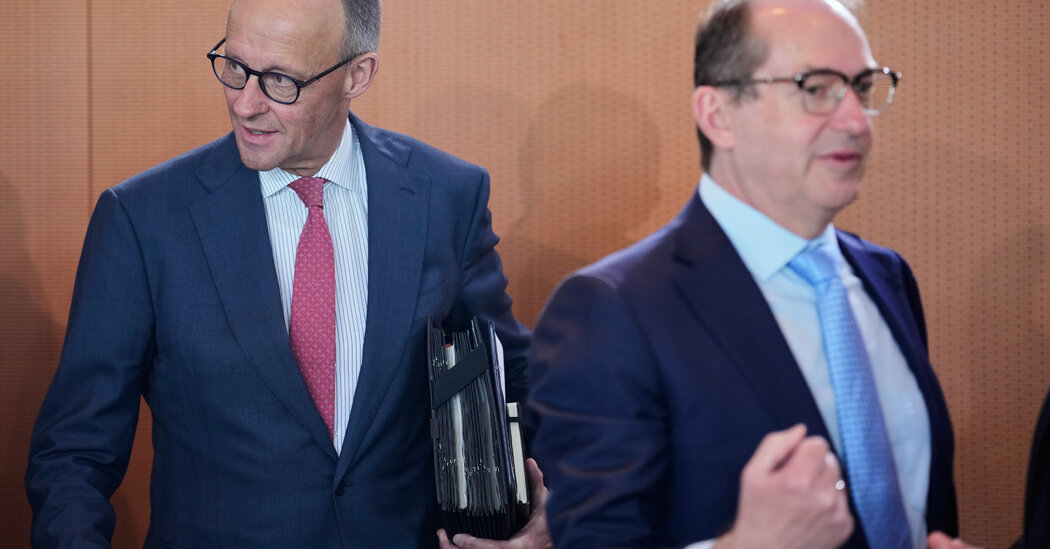 German Leaders Clash With Spy Chiefs Over Domestic Threat From Iran
