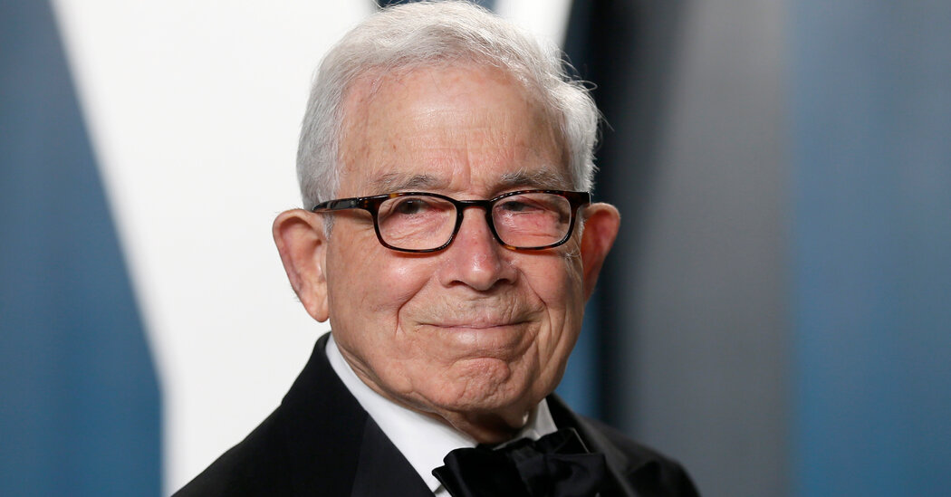 Donald E. Newhouse, Low-Profile Heir to a Media Empire, Dies at 96