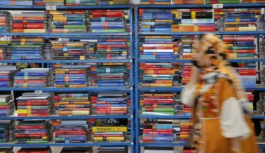 Iran's Book Industry Confronts War's Compounding Toll As Virtual Fair Opens