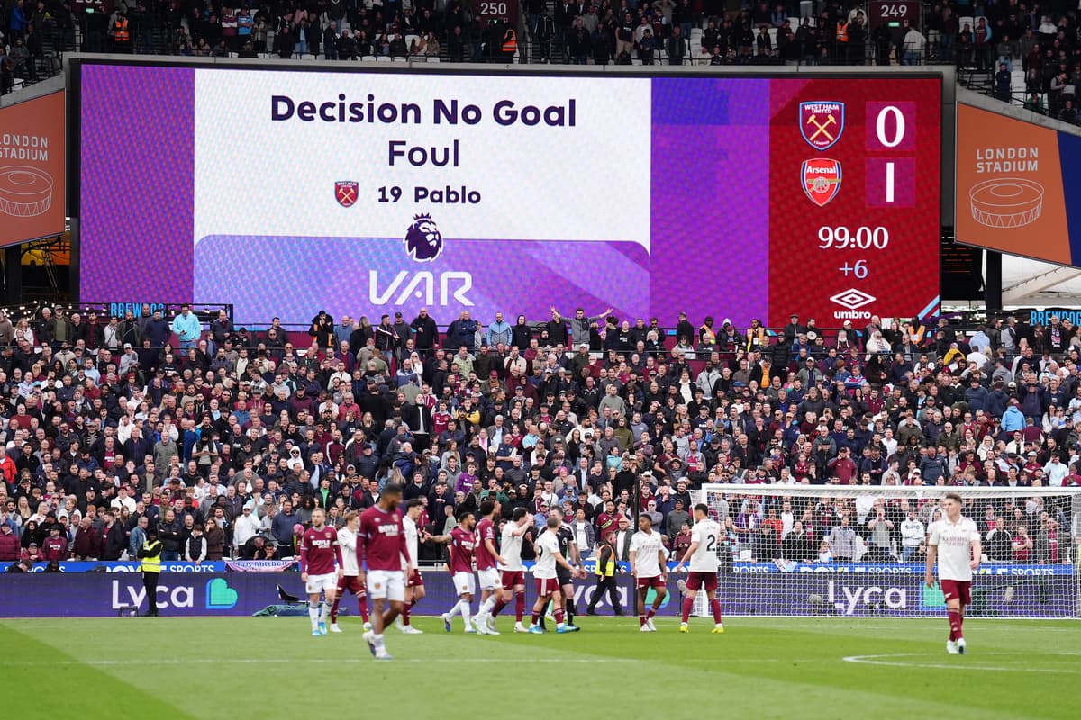 West Ham star fumes after Arsenal VAR drama as key question asked - London Evening Standard