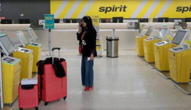 Spirit Airlines Cancels All Flights, Stranding Passengers
