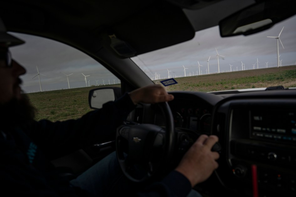 Feds cite national security to stall 54 Texas wind projects