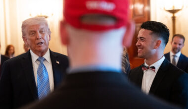 Trump Tries to Downplay Economic Effects of the Iran War