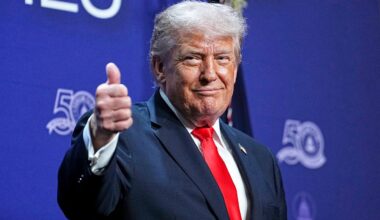 Live Updates: Trump says war with Iran necessary to prevent ‘lunatics’ from obtaining a nuclear weapon