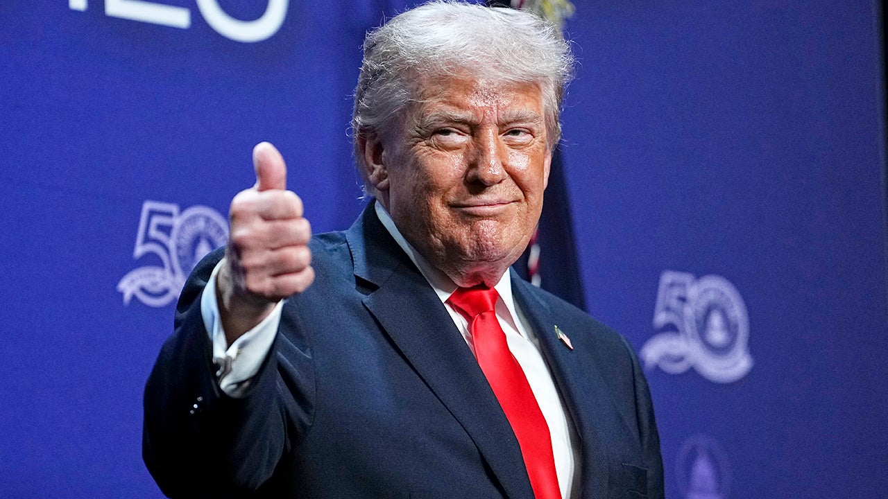 Live Updates: Trump says war with Iran necessary to prevent ‘lunatics’ from obtaining a nuclear weapon