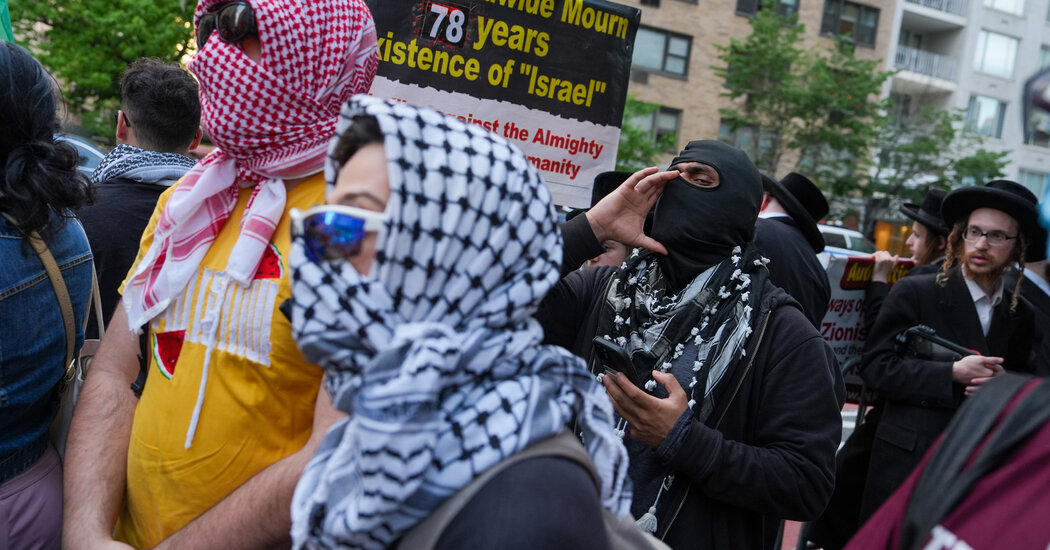 Pro-Palestinian and Pro-Israel Demonstrators Rally Outside Synagogue