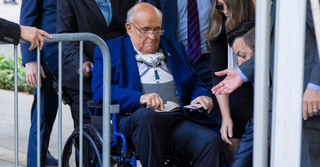 Giuliani Seeks to Have Health Care Covered by 9/11 Program