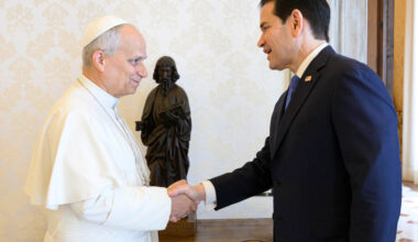 Rubio Meets Pope Leo Amid Growing Tensions Between Trump and Vatican