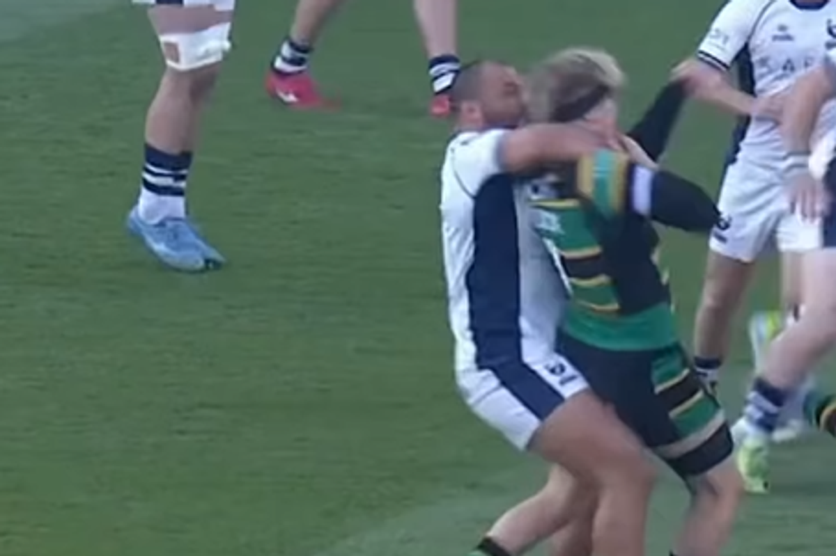 Ellis Genge grabs Henry Pollock around the neck before throwing him to the ground