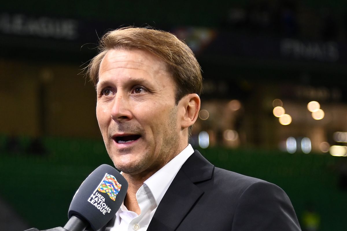 MILAN, ITALY - OCTOBER 06: Gaizka Mendieta, Former Spanish International speaks to the media prior to the UEFA Nations League 2021 Semi-final match between Italy and Spain at San Siro Stadium on October 06, 2021 in Milan, Italy. (Photo by Tullio Puglia - UEFA/UEFA via Getty Images)