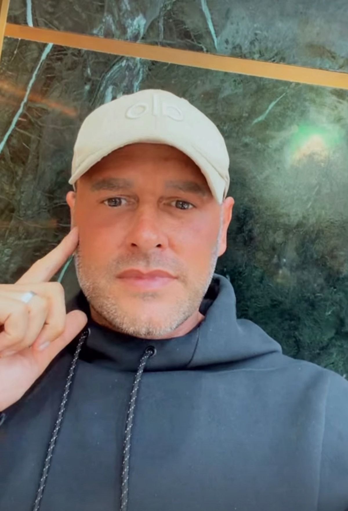 Lee wanted to be paid to share his story, but I didn't agree to this