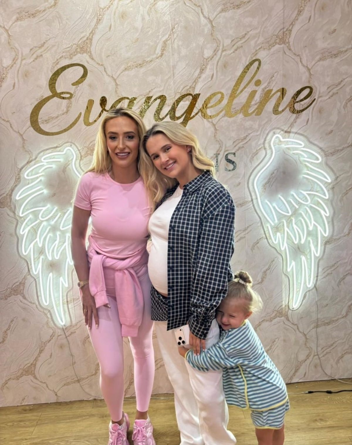 Daisy Miller from Evangeline Designs with Molly-Mae Hague and her daughter Bambi