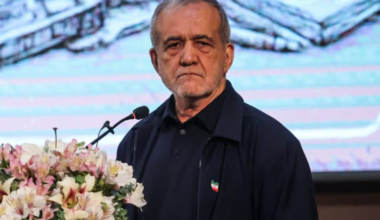 Pezeshkian orders internet restoration, IRGC media questions his authority