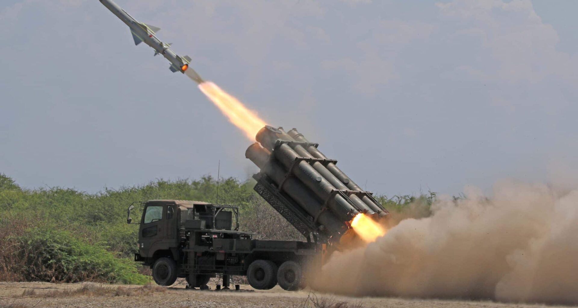 Japan fires Type 88 anti-ship missile in Philippine exercise
