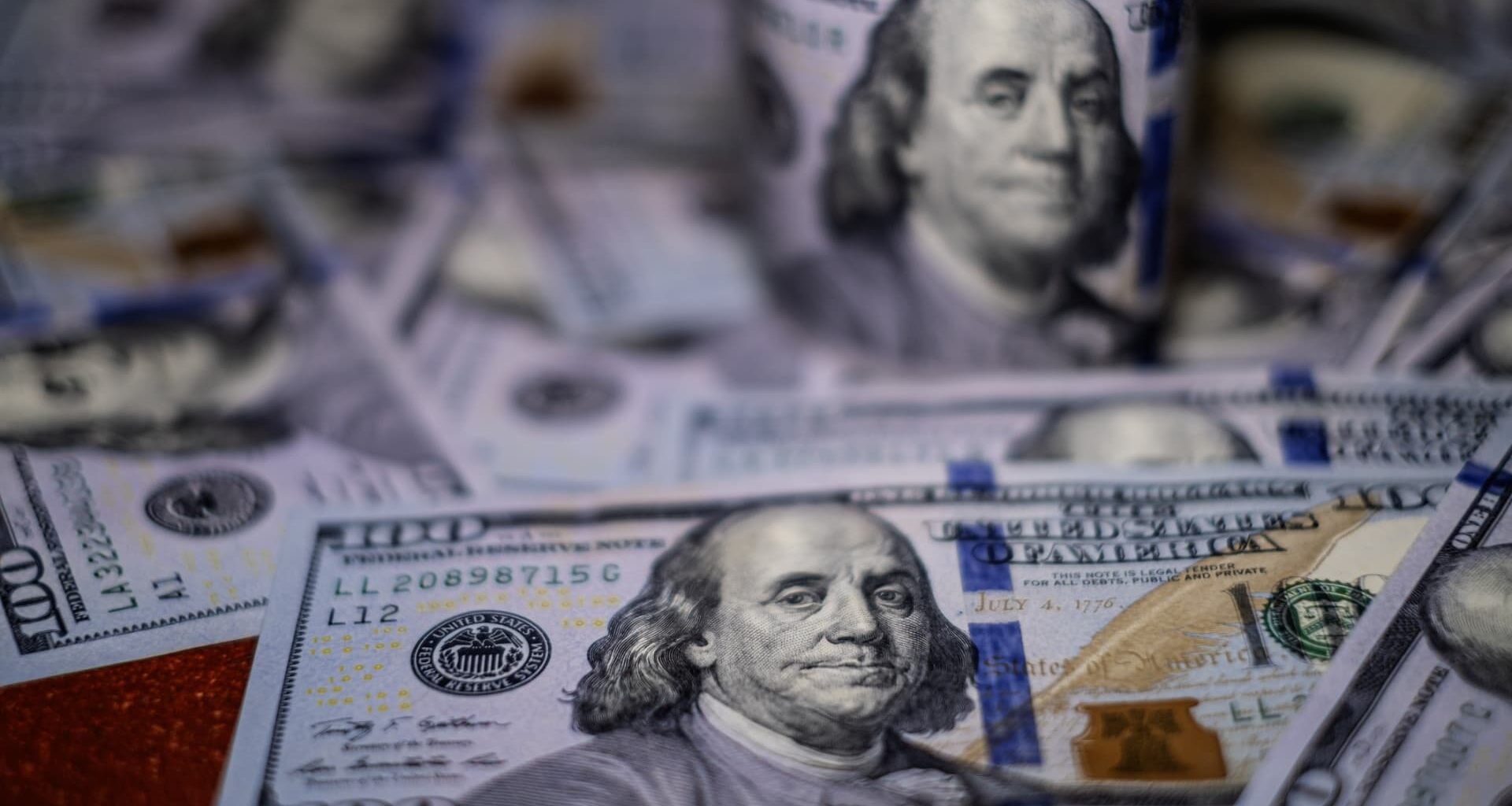 Dollar steadies from weakness as Trump calls off planned attack on Iran