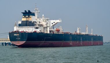 Brent, WTI rise on Iran war worries