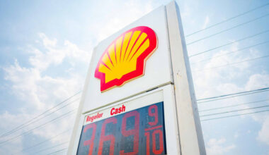 Shell tops profit estimates as Iran war drives crude price surge