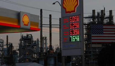 Kalshi traders think U.S. oil prices are set to hit new 2026 highs