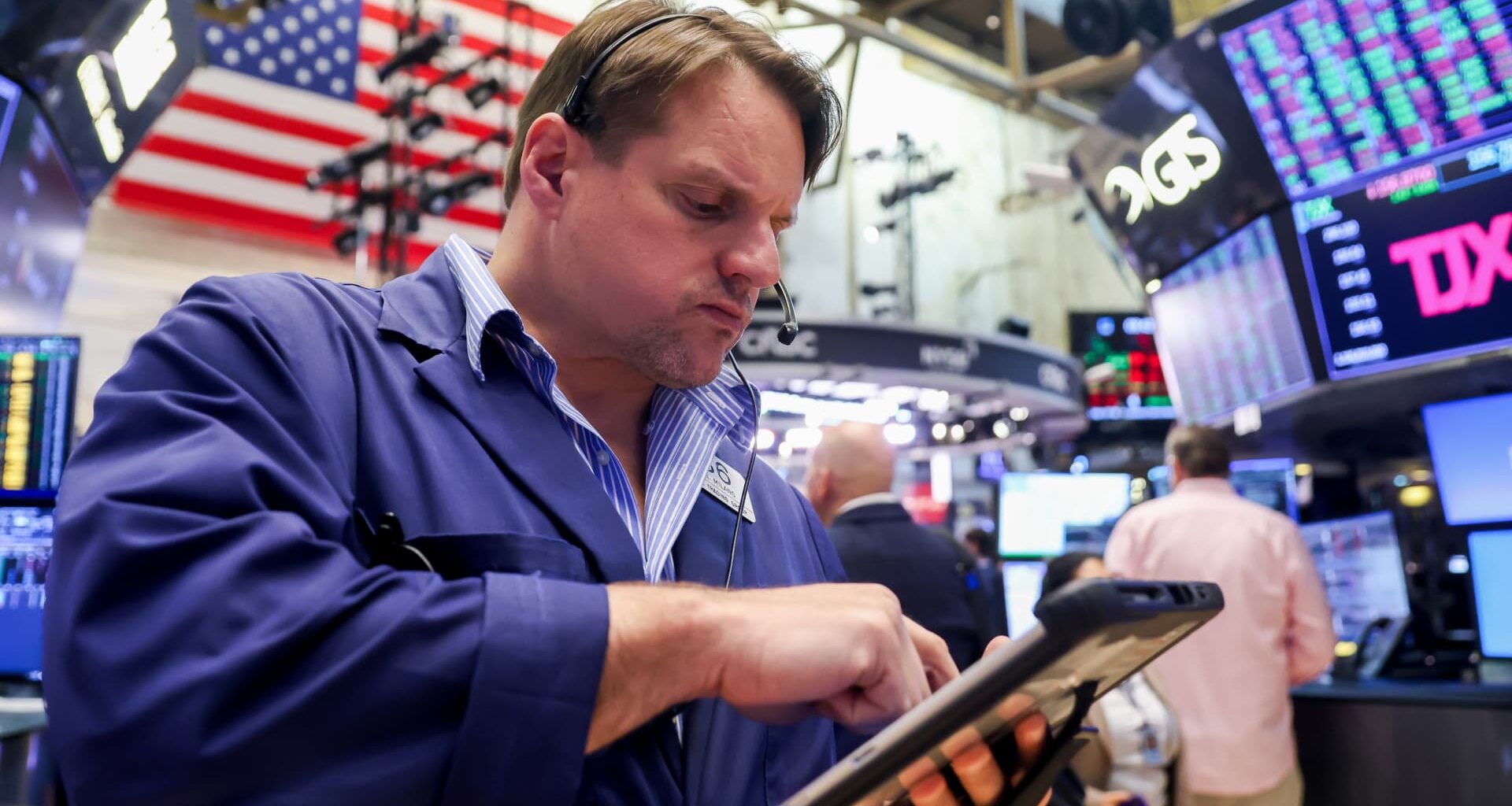 Stock market today: Live updates