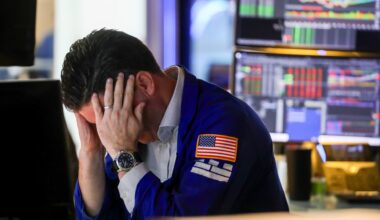 Treasury yields rise as inflation fears drive global bond rout