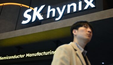 SK Hynix shares surge to hit $1 trillion valuation