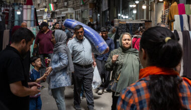 Mass Layoffs in Iran as Businesses Buckle Under Wartime Pressures