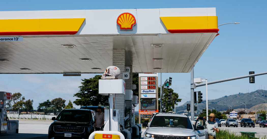 Trump Administration Is Considering Pausing the Federal Gas Tax to Lower Prices, Energy Secretary Says