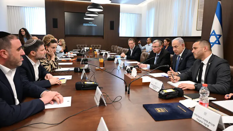 Netanyahu delays bill to repeal the Oslo Accords