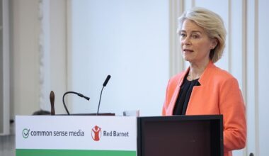 EU could propose social media ban for children this summer, von der Leyen says