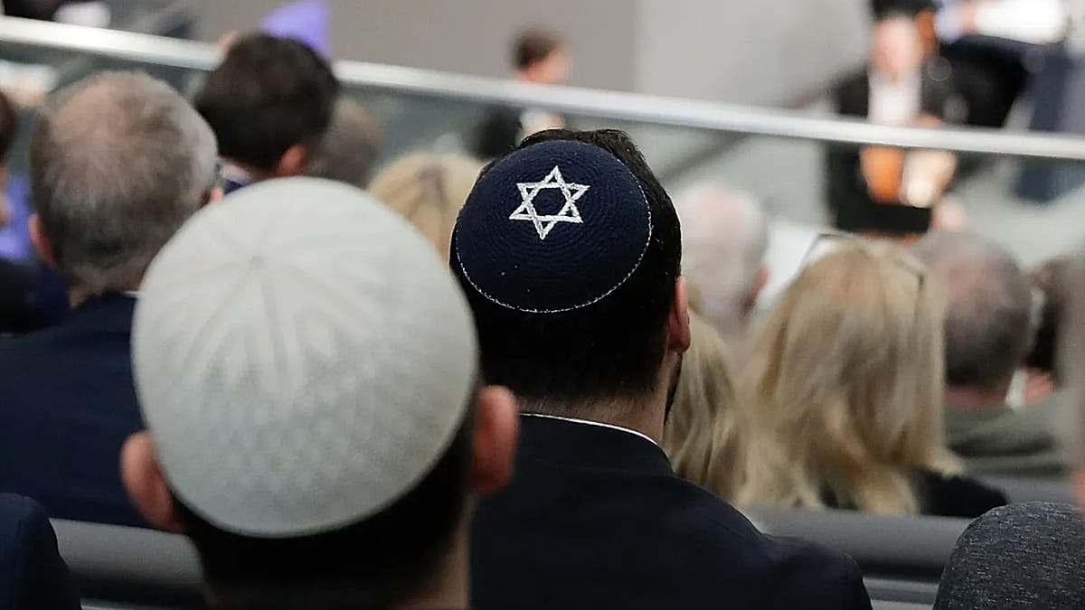 Why more and more Israeli and American Jews are seeking German citizenship