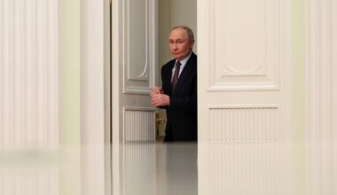 After 20 rounds of sanctions, the EU finally sees cracks in the Russian economy