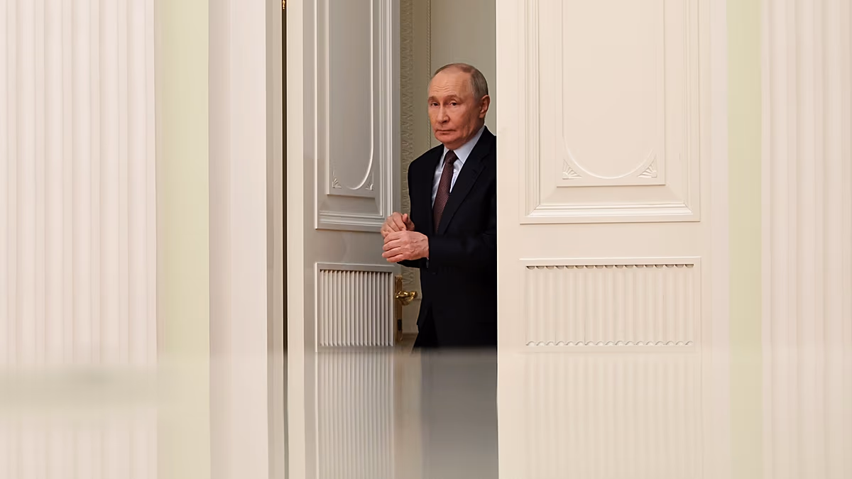 After 20 rounds of sanctions, the EU finally sees cracks in the Russian economy