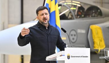Zelenskyy warns Russia may be preparing 'massive' new attack