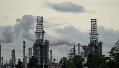 Oil jumps 4% as Trump rejects Iran’s response to ceasefire proposal
