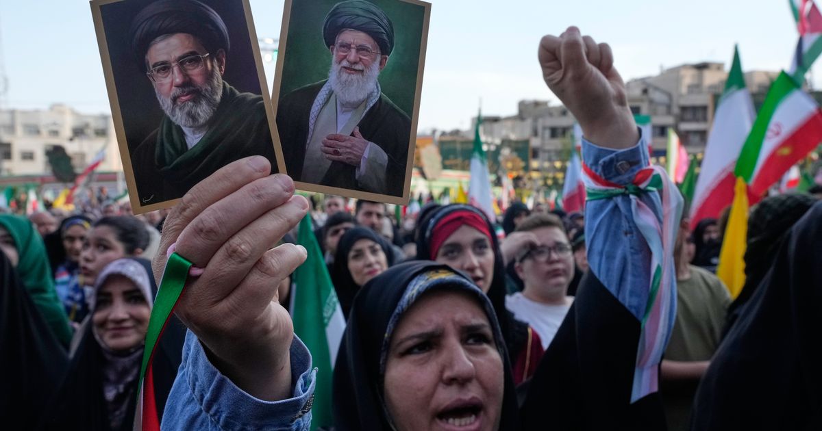Iran expands restrictions on distribution of news content by international media outlets :: WRAL.com