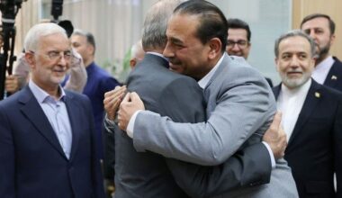 Iran, US edge toward deal to end war and reopen Hormuz