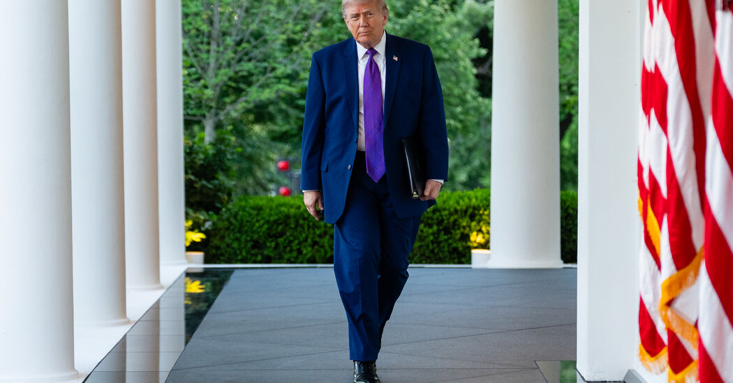 Trump’s Remark on Americans’ Finances and Iran War Points to GOP Midterm Challenges
