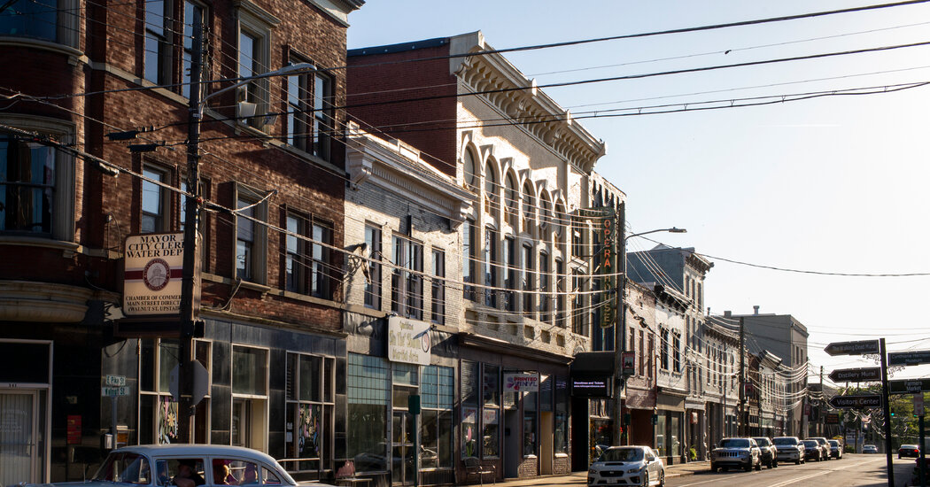 In Kentucky, the Iran War Complicates a Republican Primary
