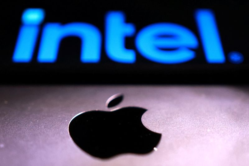 Apple, Intel reach preliminary chip-making deal, WSJ reports