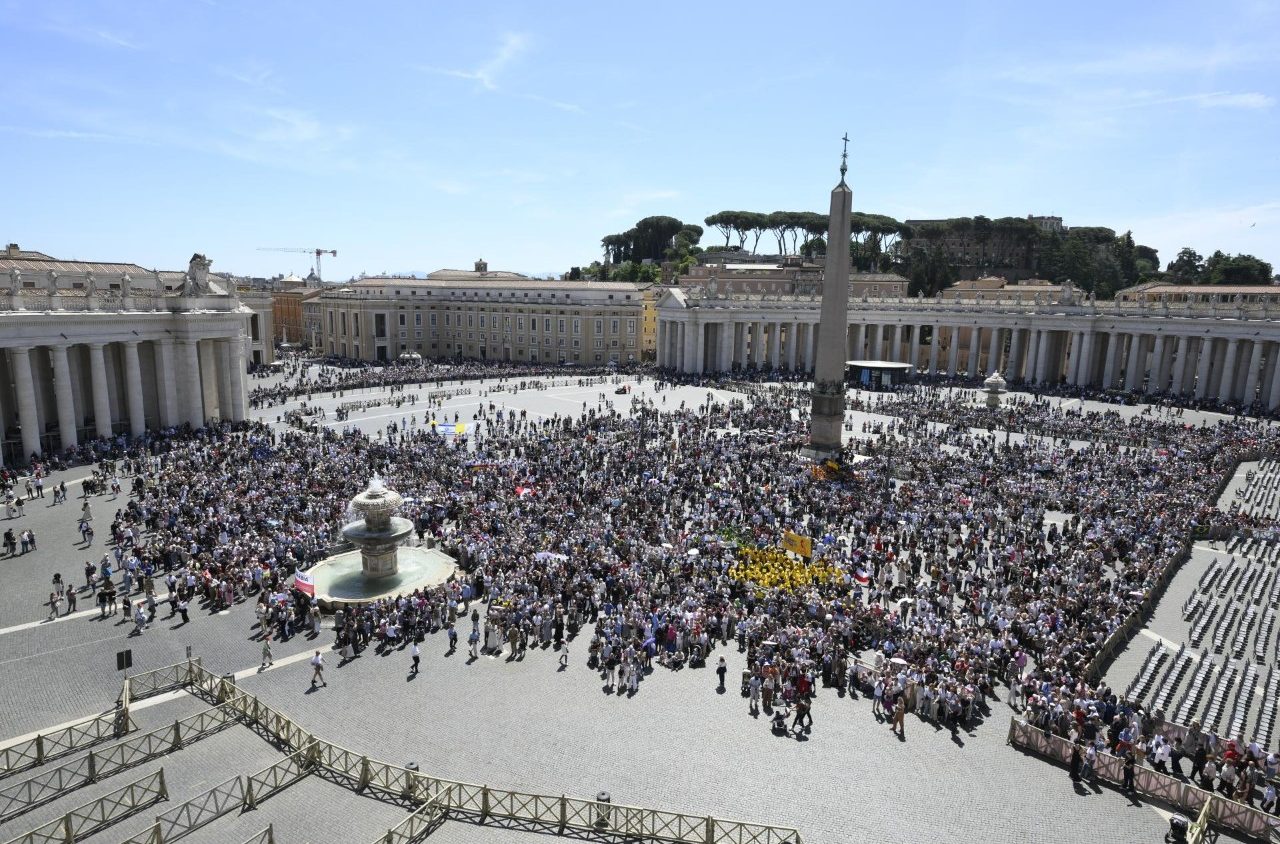 Pope remembers journalists who lost their lives due to violence and wars