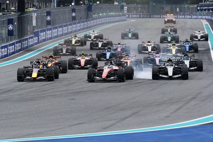 Andrea Kimi Antonelli, Mercedes, Charles Leclerc, Ferrari, Max Verstappen, Red Bull Racing